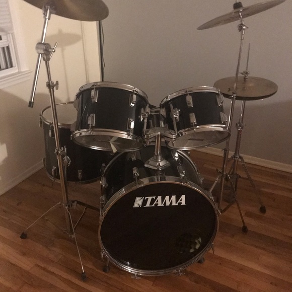 Tama Rockstar 5 piece Drum set. - Picture 1 of 8